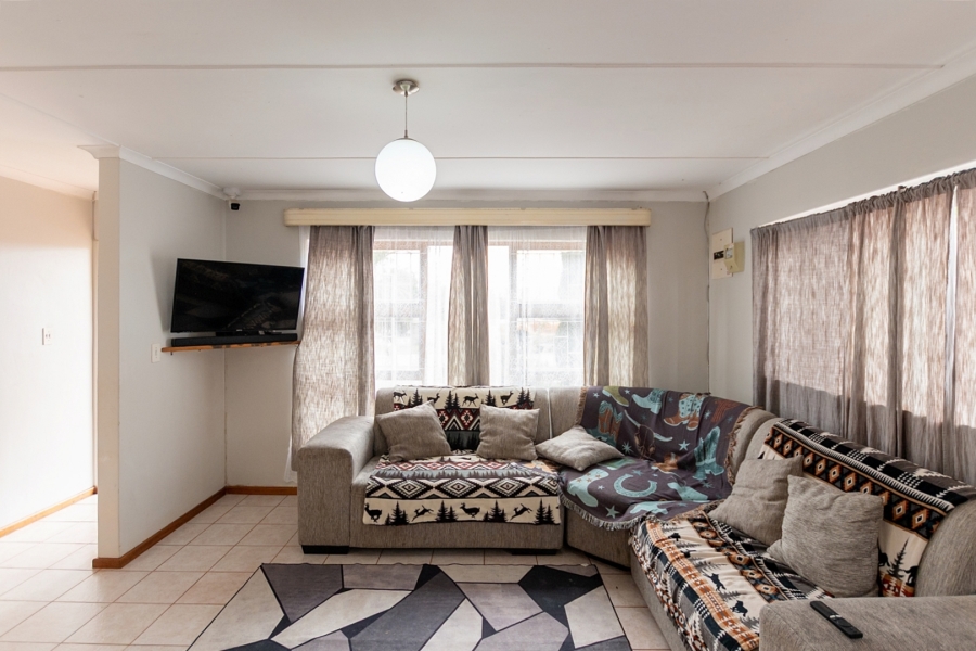 3 Bedroom Property for Sale in Vredenburg Western Cape